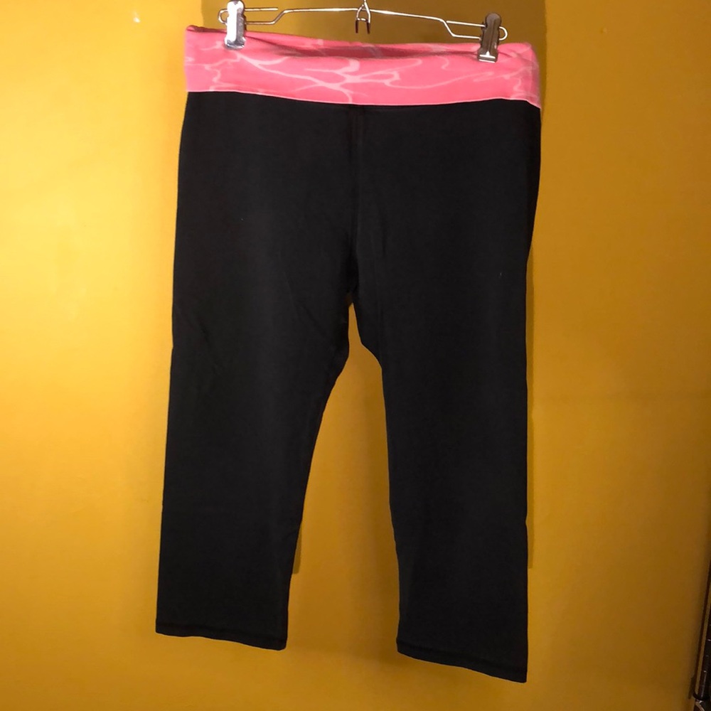 Capri yoga pants with pink waist band